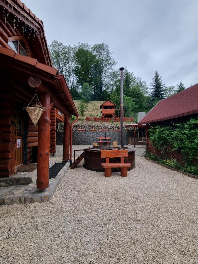 Cazare Casa Suw Toplita Magyaros Kültér fotó